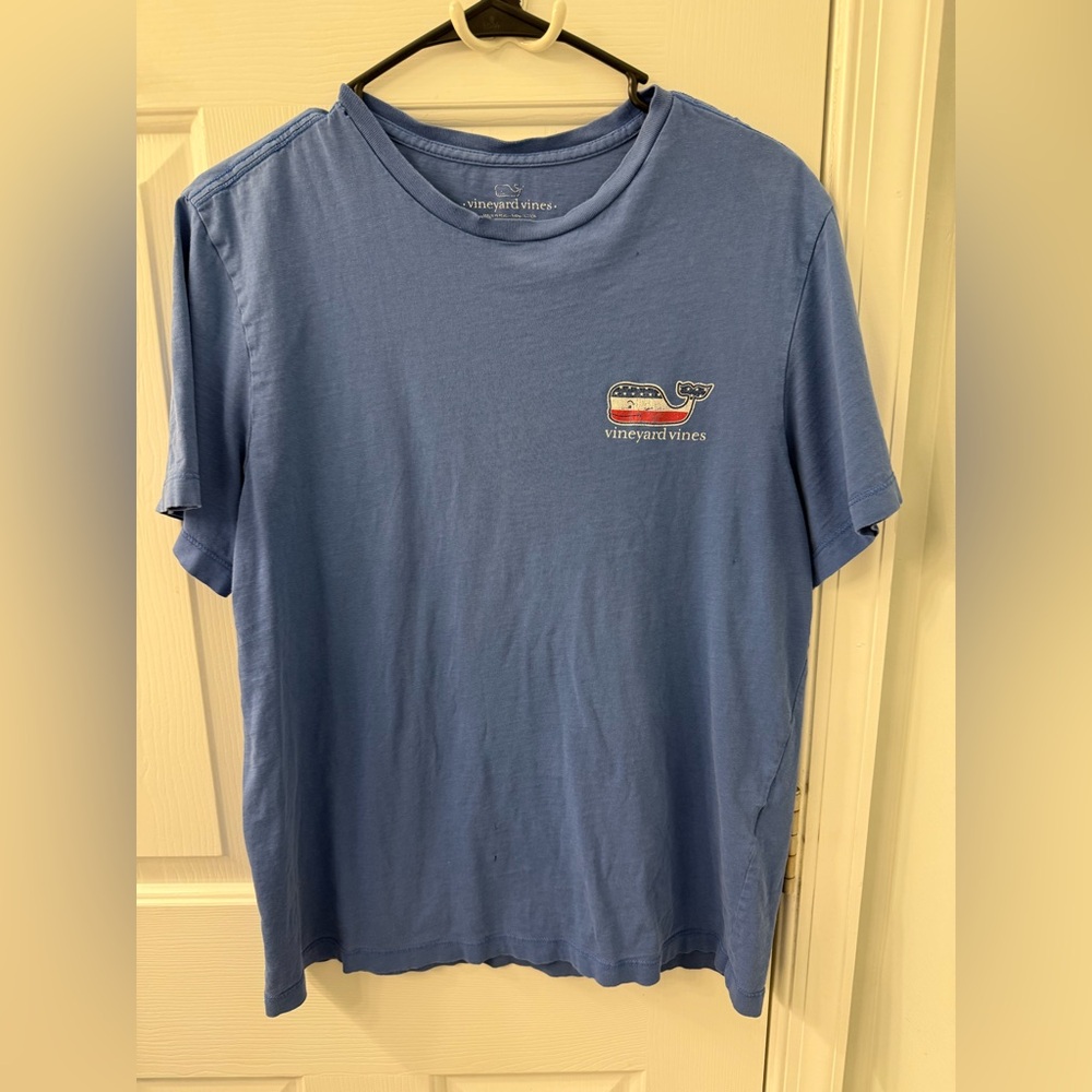 Vineyard Vines patriotic whale logo T-shirt men’s small